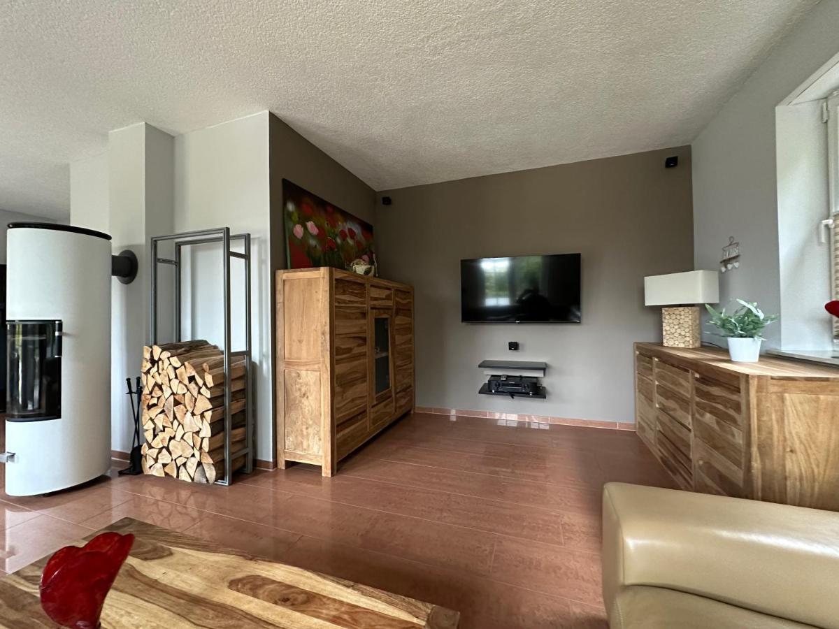 Stadtvilla In Leipzig 7 Personen 3 Schlafzimmer 2 Baeder Garten Und Terrasse Zentral Gelegen Messe Innenstadt Seen Εξωτερικό φωτογραφία