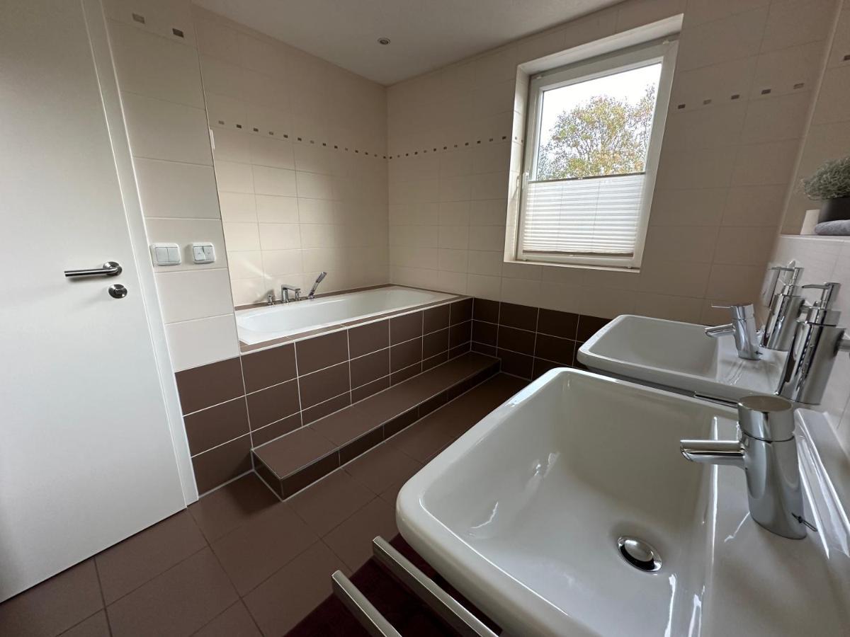 Stadtvilla In Leipzig 7 Personen 3 Schlafzimmer 2 Baeder Garten Und Terrasse Zentral Gelegen Messe Innenstadt Seen Εξωτερικό φωτογραφία