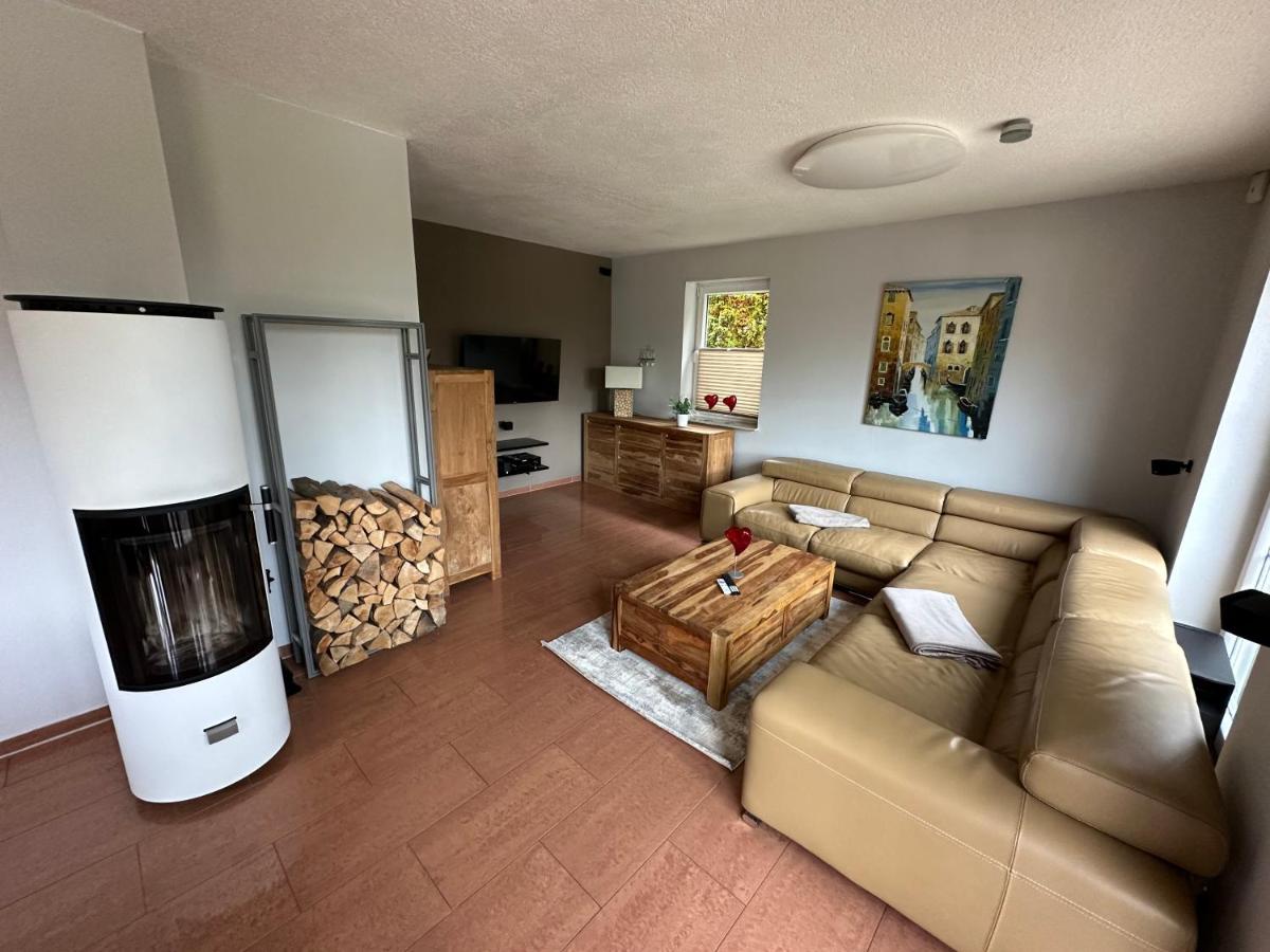 Stadtvilla In Leipzig 7 Personen 3 Schlafzimmer 2 Baeder Garten Und Terrasse Zentral Gelegen Messe Innenstadt Seen Εξωτερικό φωτογραφία