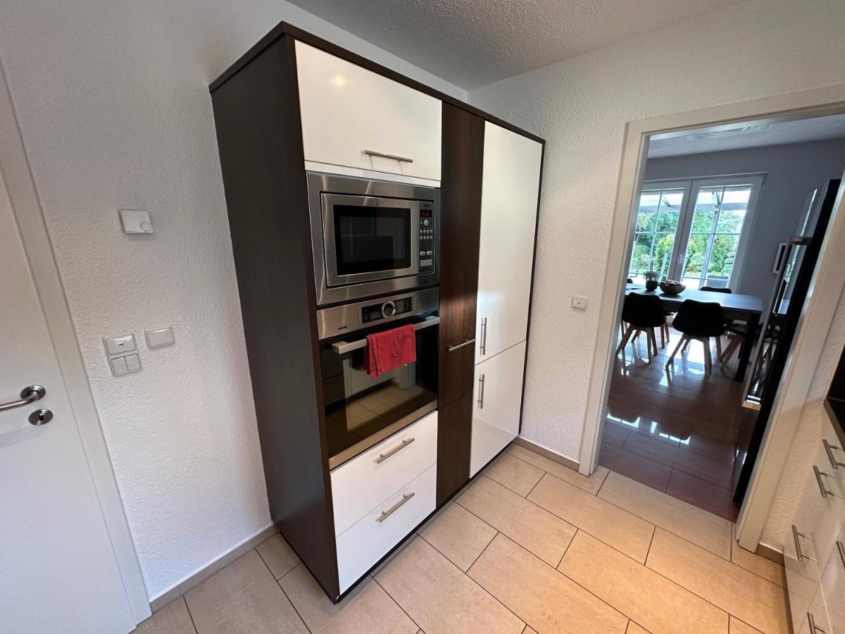 Stadtvilla In Leipzig 7 Personen 3 Schlafzimmer 2 Baeder Garten Und Terrasse Zentral Gelegen Messe Innenstadt Seen Εξωτερικό φωτογραφία